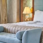 Łóżka z wezgłowiem: Styl i komfort w jednym